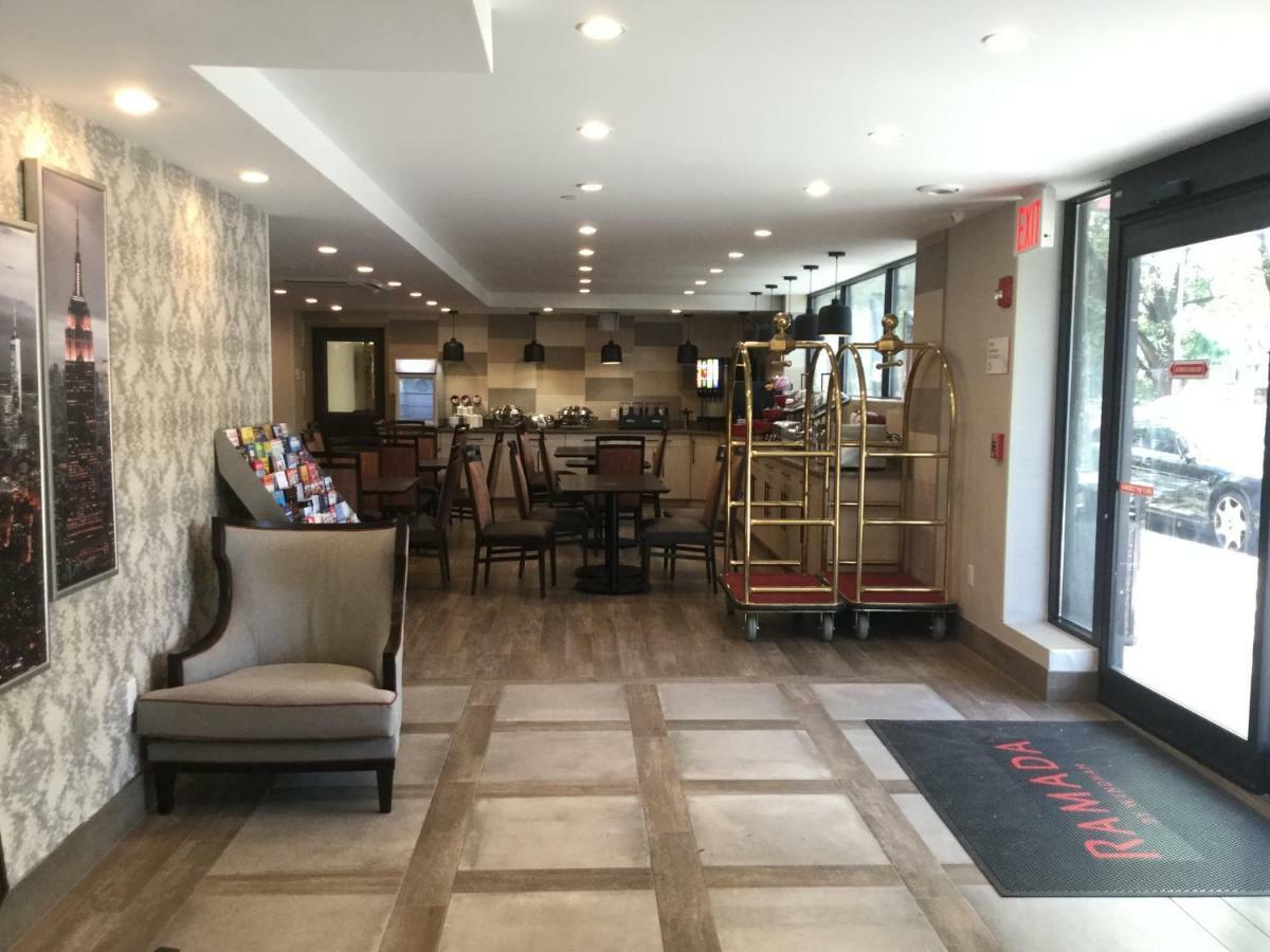 Ramada By Wyndham Bronx Terminal Hotel New York Eksteriør billede