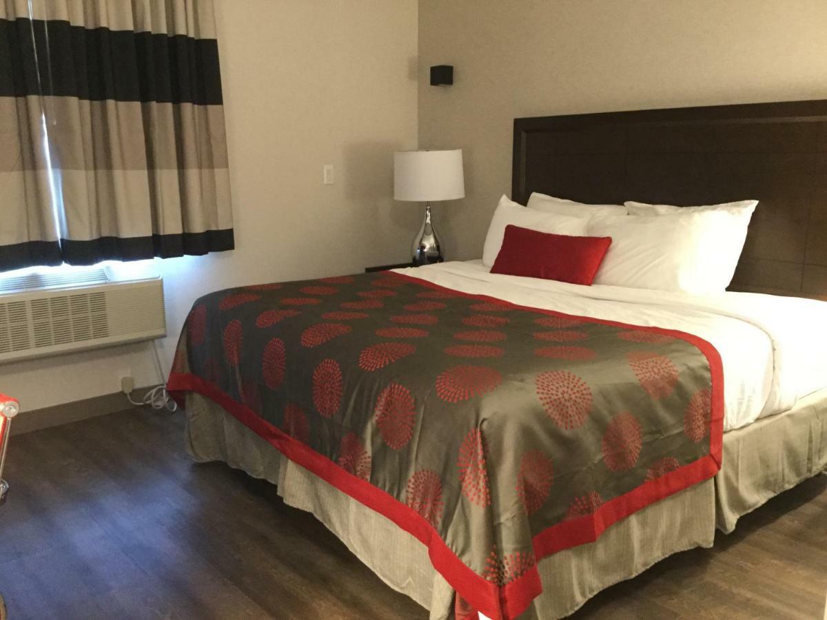 Ramada By Wyndham Bronx Terminal Hotel New York Eksteriør billede